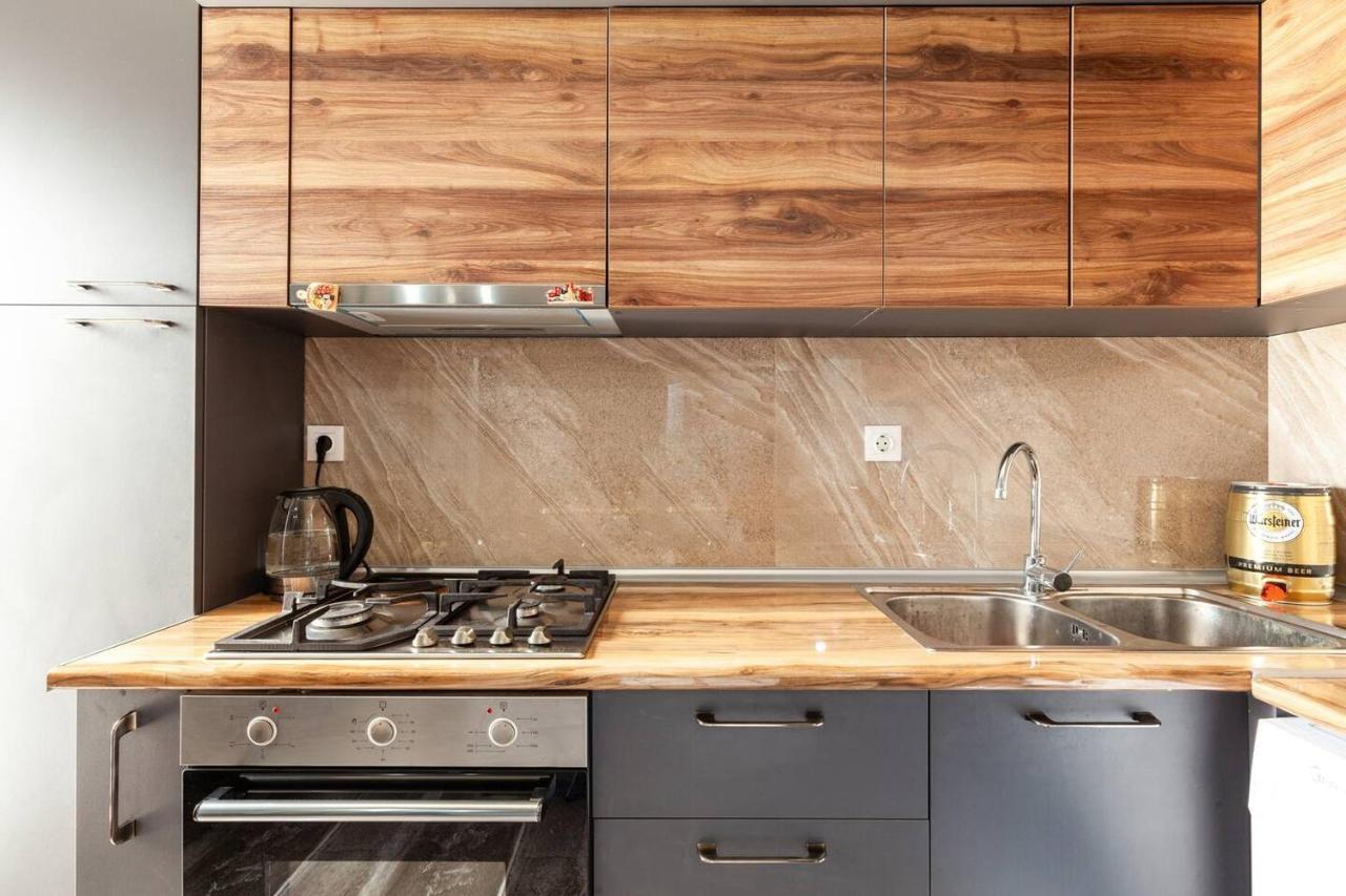 Veli Group Apartment In Old City คูทายสิ ภายนอก รูปภาพ